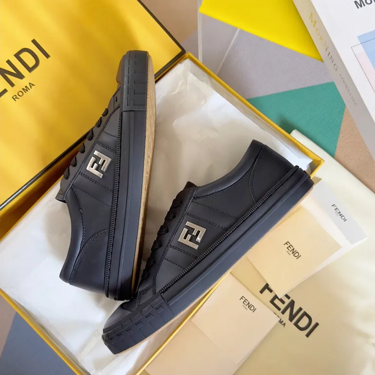 Fendi Shoe 